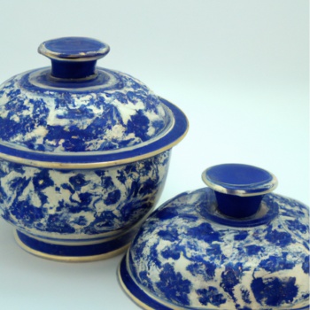 antique blue and white porcelain bowls with lids