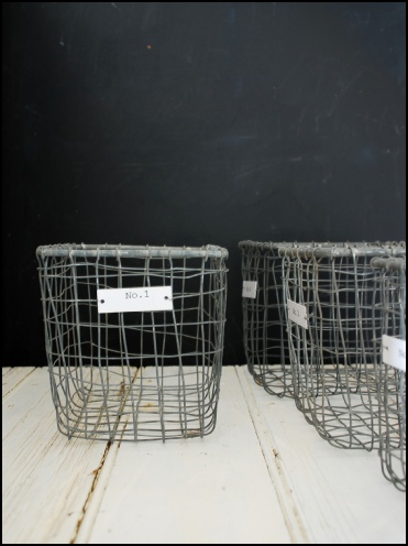 furnishing-number-zinc-baskets