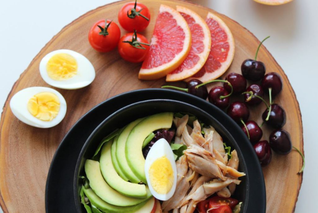 round-chopping-board-wooden